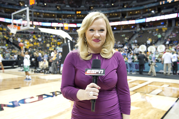 Holly Rowe Espn Sports Reporter Natural Skin Rocks 
